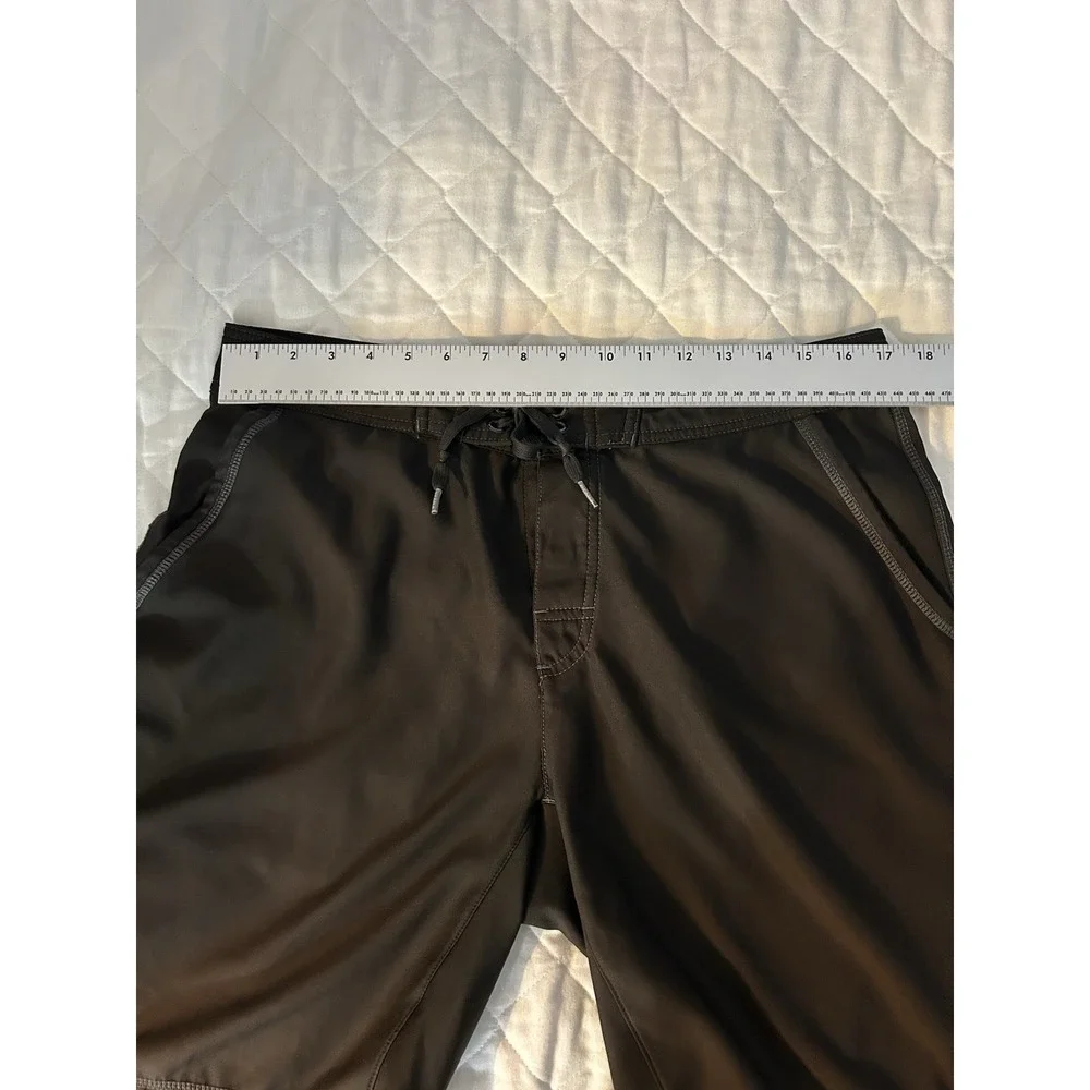 Prana men black
